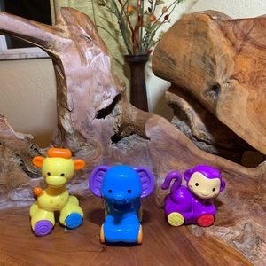 Zoo animals on wheels